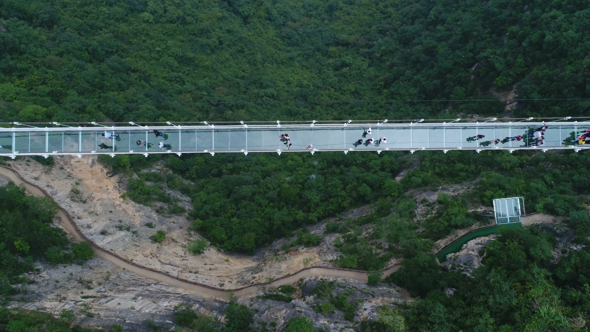 重庆高空体验森林休闲，五一刷屏打卡地！