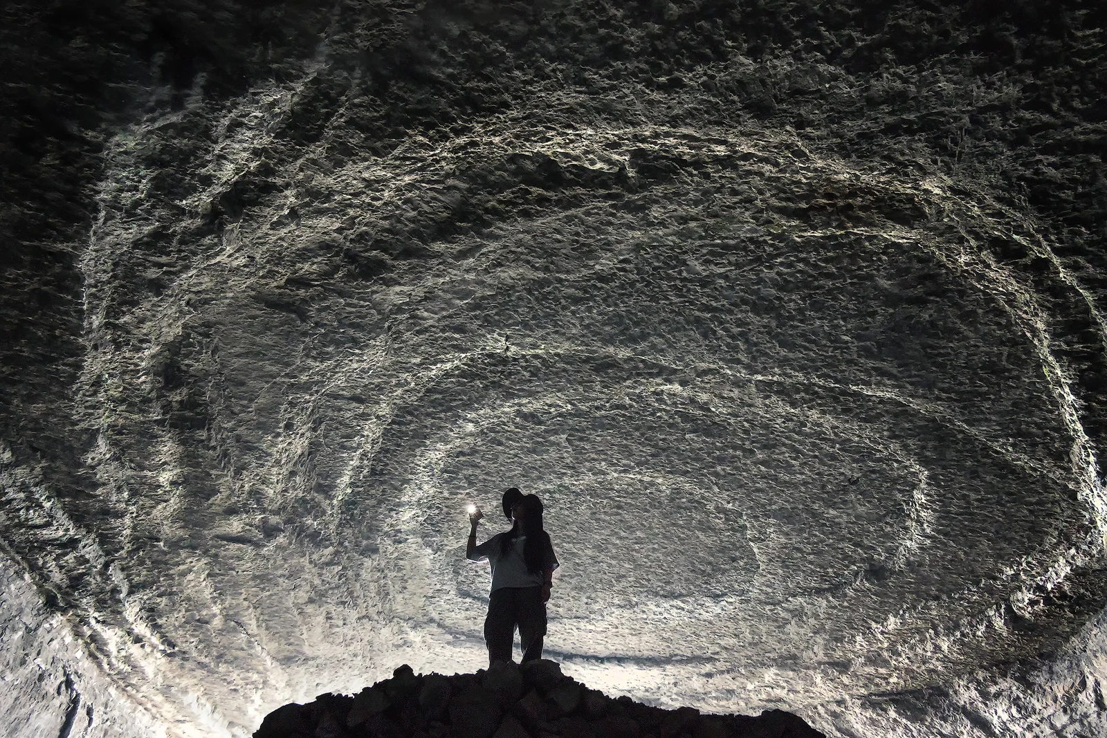 为了这些洞，我飞了三次贵阳