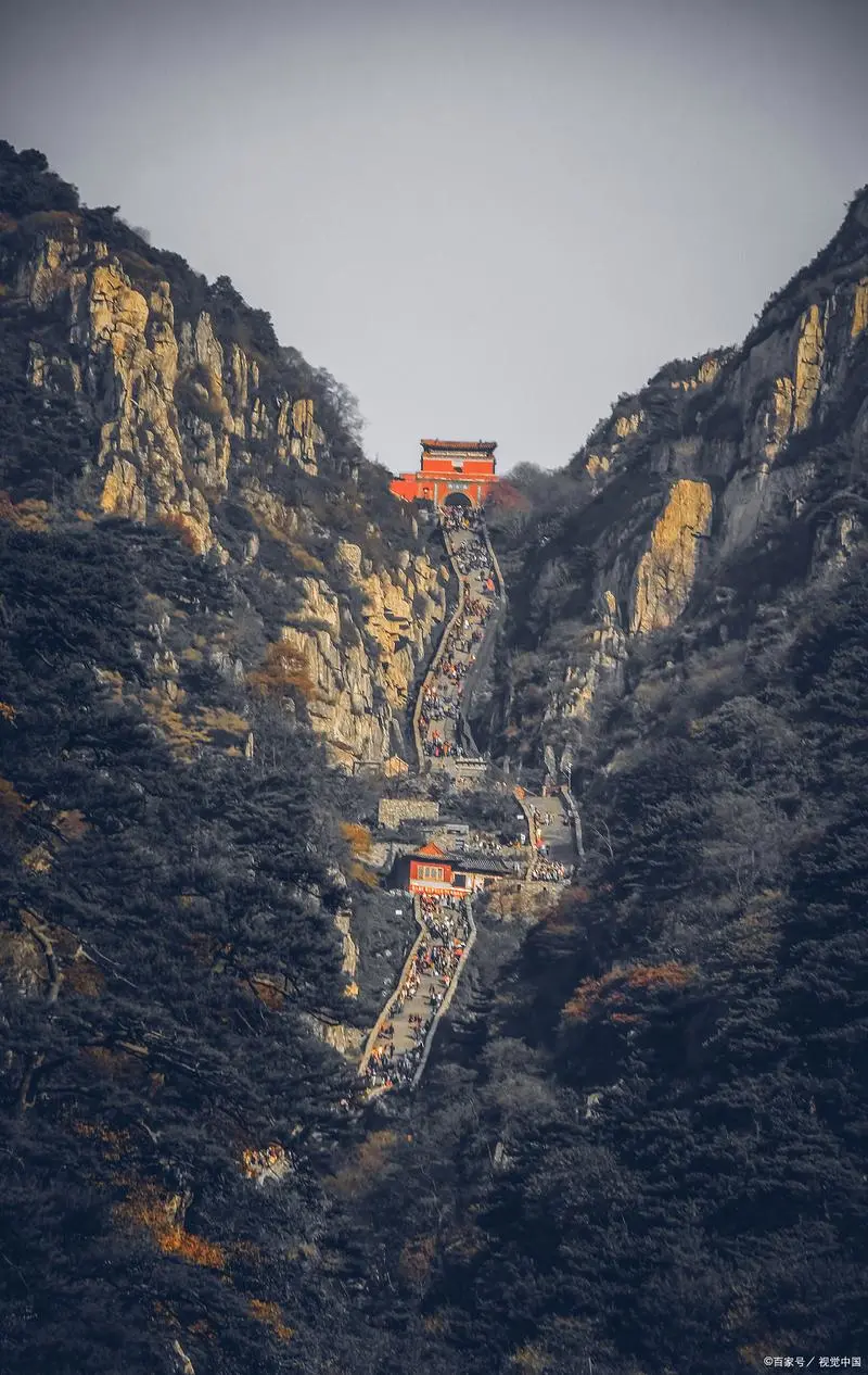 🏔️【探秘泰山🌄，登顶五岳之首👣】🌟