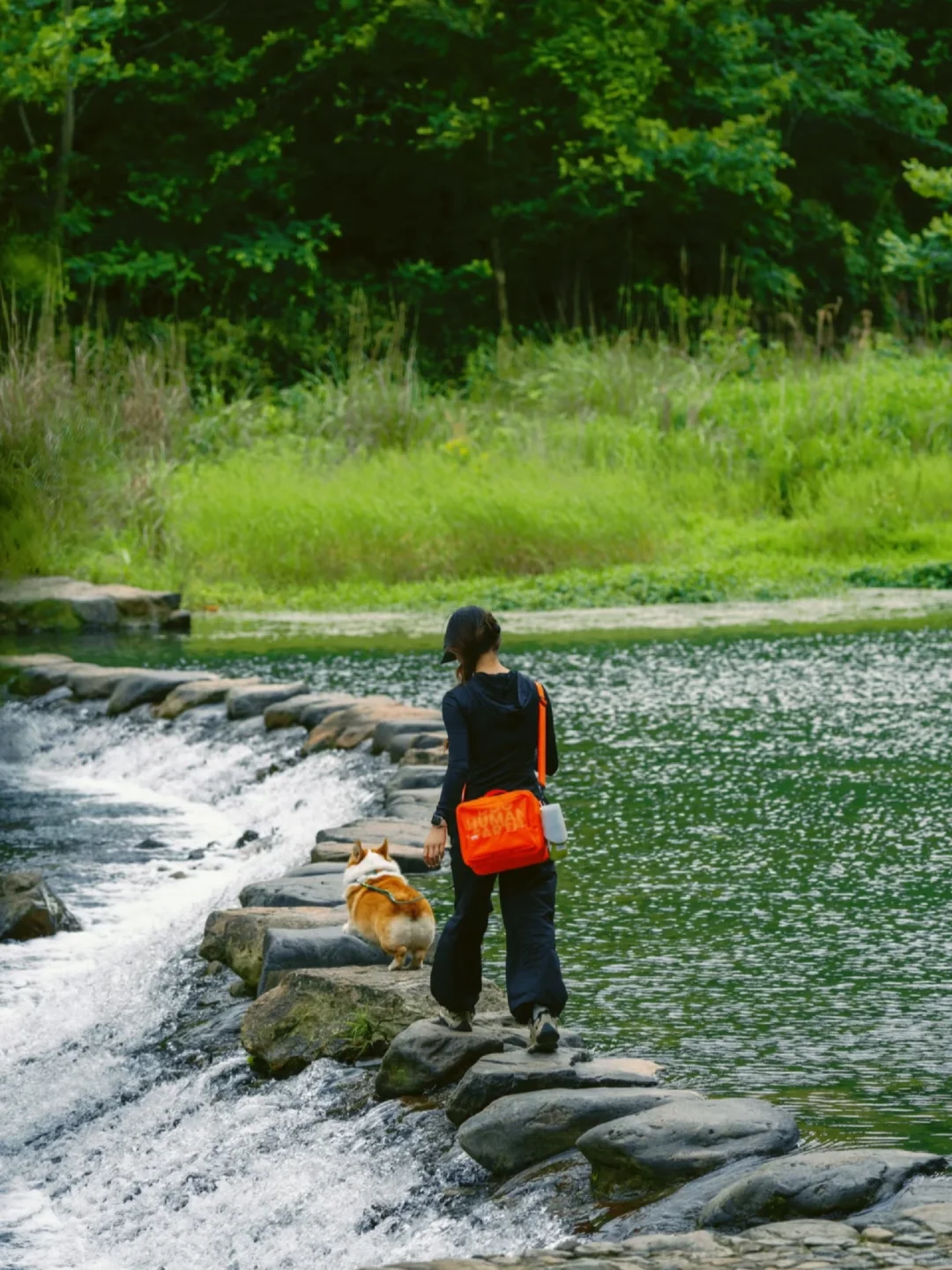 岩板十八渡，穿越千年的盐帮古道