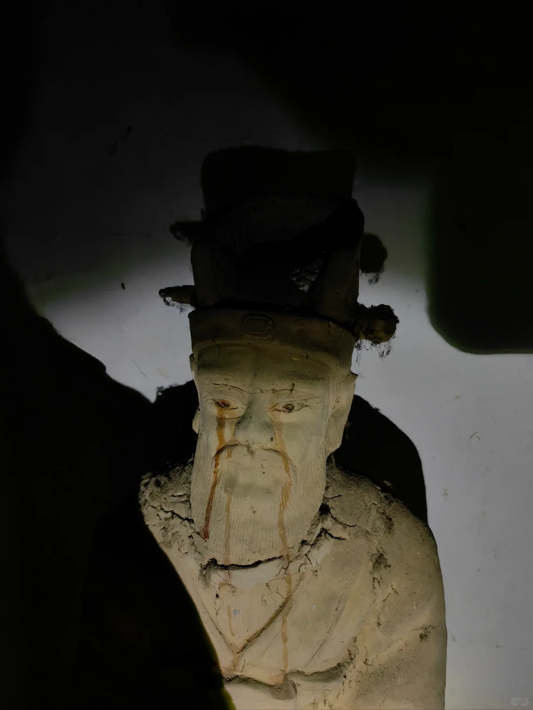 出租车司机说，当地人从不进去