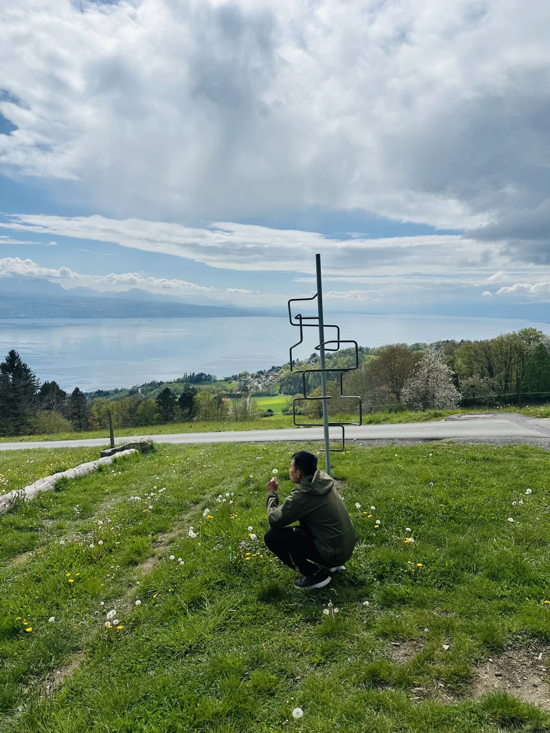 在瑞士不知名的湖边重新定义湖光山色