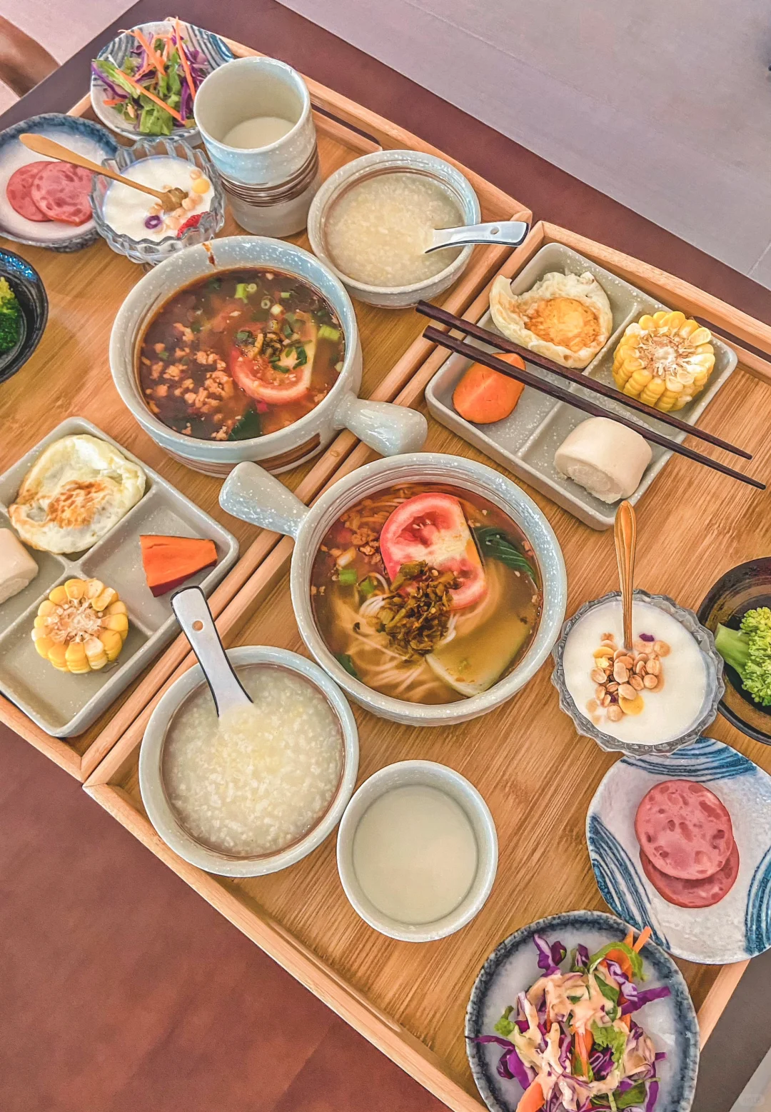 住进西双版纳的半山雨林，俯瞰傣族古村寨！