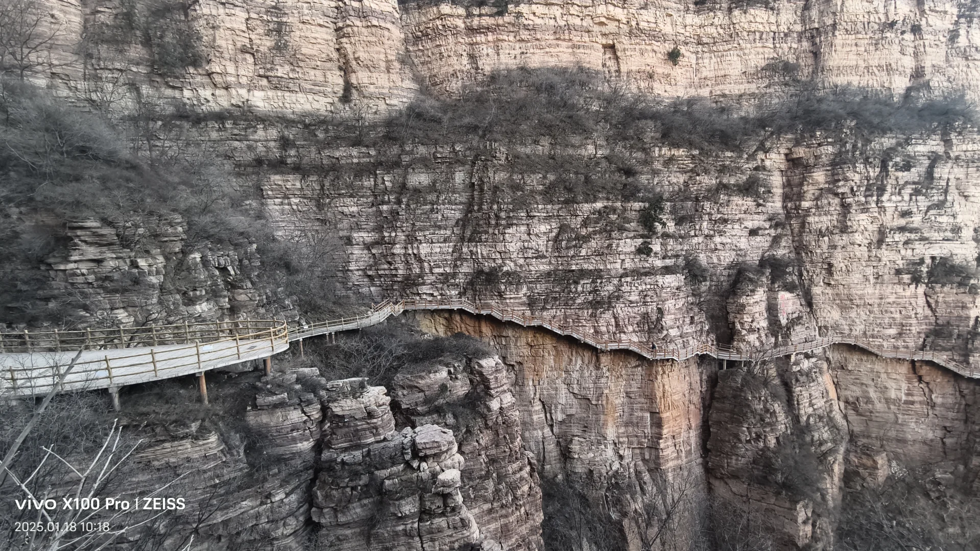 我很少用“震撼”形容一座山！