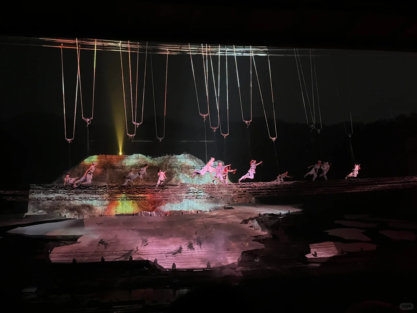 618提前购|《中国出了个M爷爷》选座宝典!