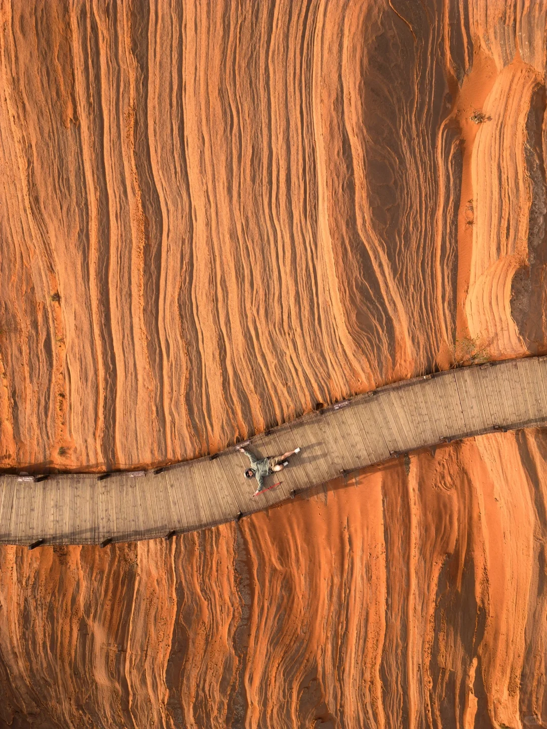 真的不是国外❗️我在陕西拍到震撼的丹霞地貌