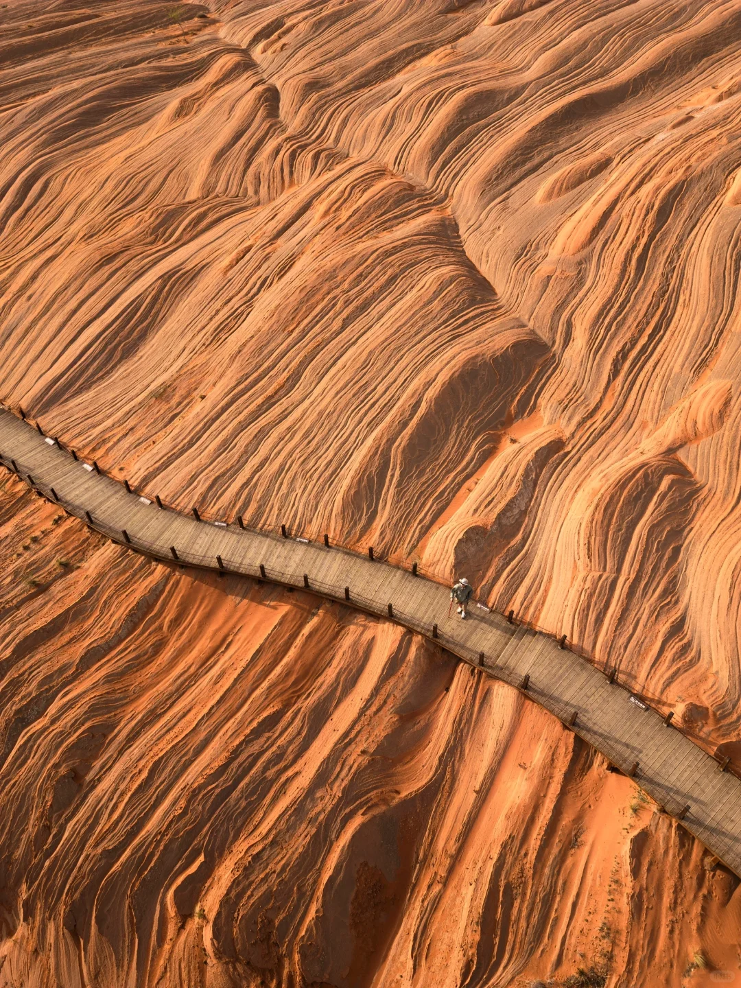 真的不是国外❗️我在陕西拍到震撼的丹霞地貌