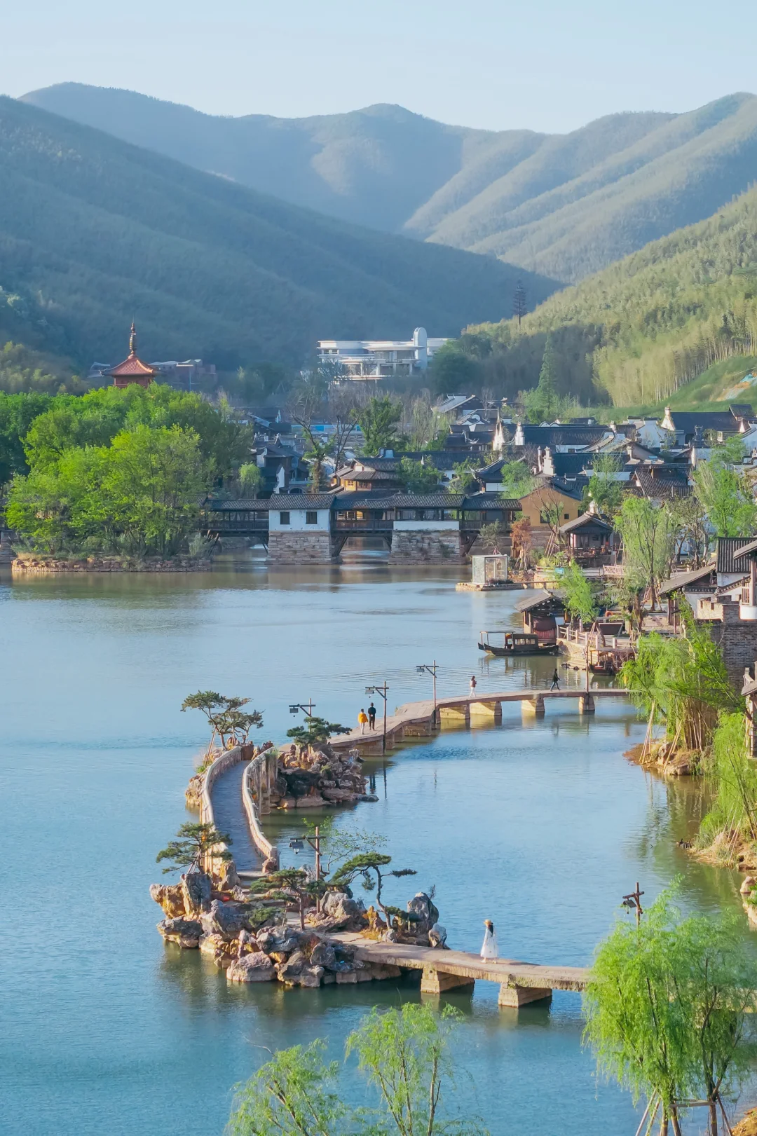 迄今为止，我最喜欢的宝藏小镇出现了❗