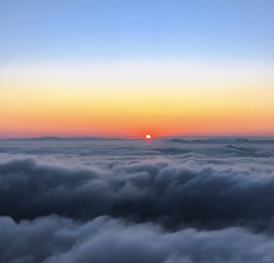 本溪五女山 云海翻腾 日出🌅东方