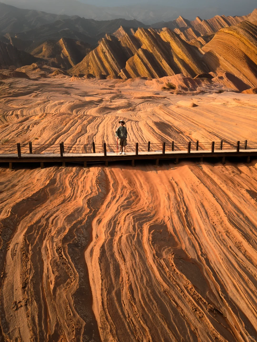 真的不是国外❗️我在陕西拍到震撼的丹霞地貌