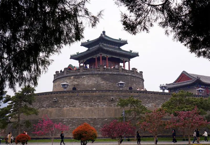 丛台公园：千年城中的历史镜像