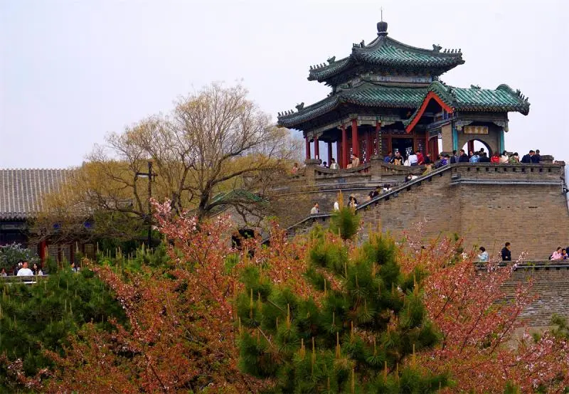 丛台公园：千年城中的历史镜像