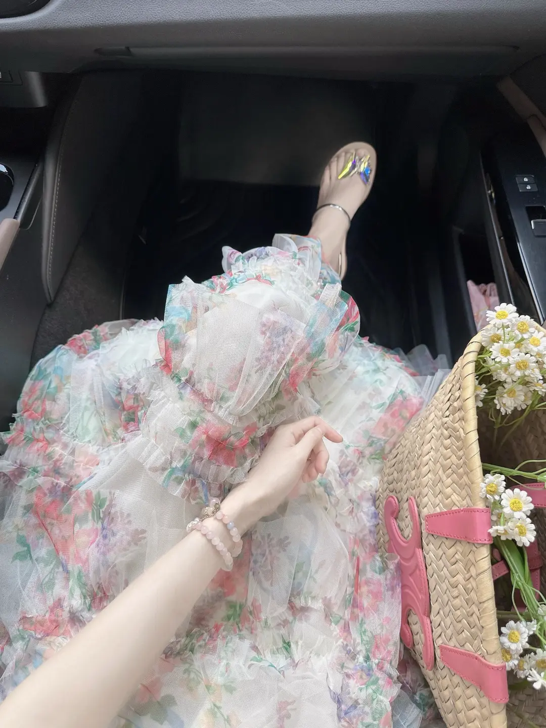 五一去旅游上衣跟裙子太配了吧‼疯狂出片！