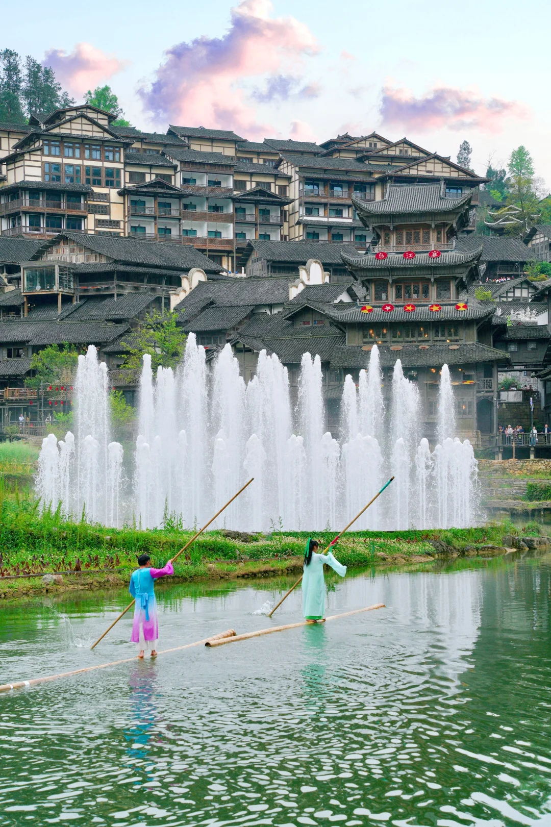 高铁直达！！贵州被严重低估的人间避世仙境😭