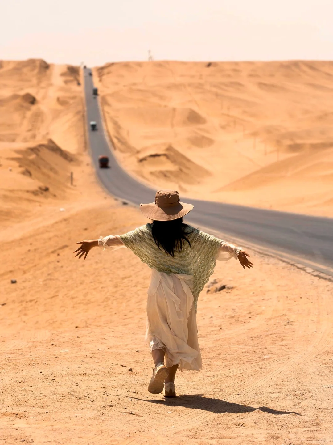 本以为敦煌已经够震撼了，直到去了黑独山….