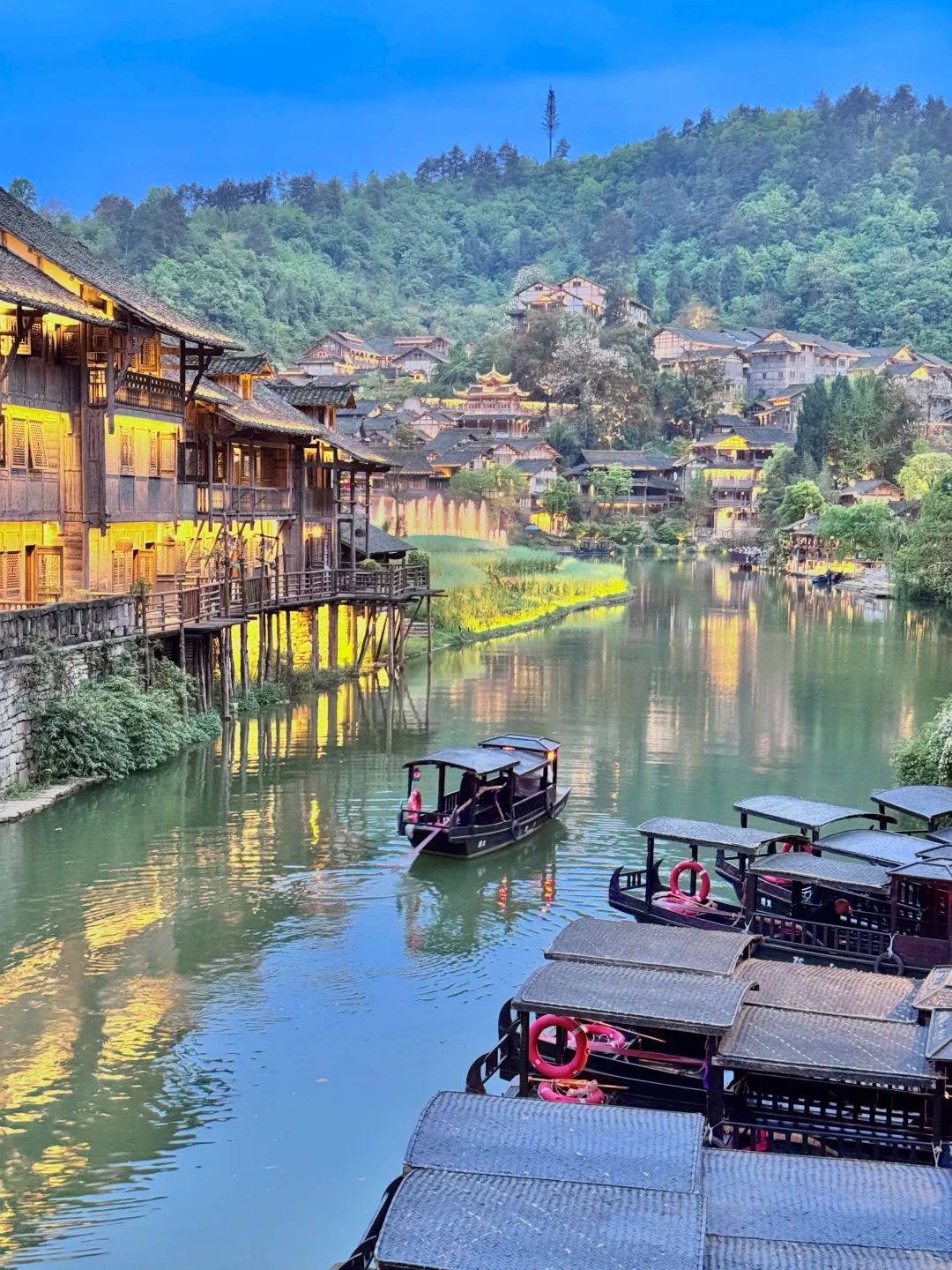 高铁直达！藏在深山里的避世秘境‼️美到封神