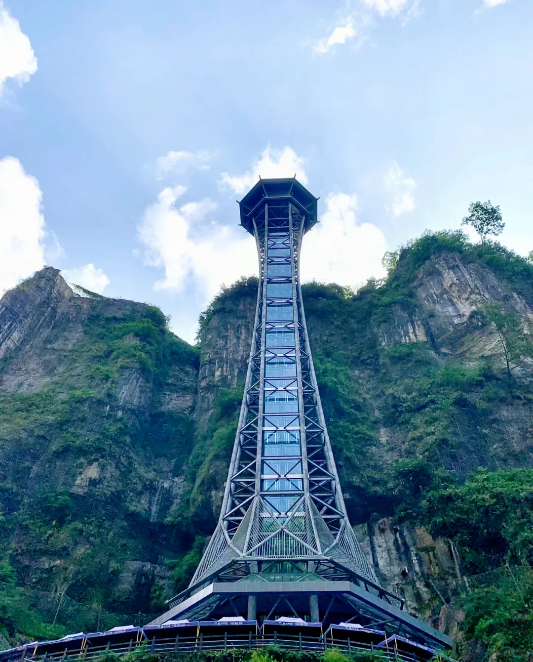 探秘“地球最美伤痕”——恩施大峡谷