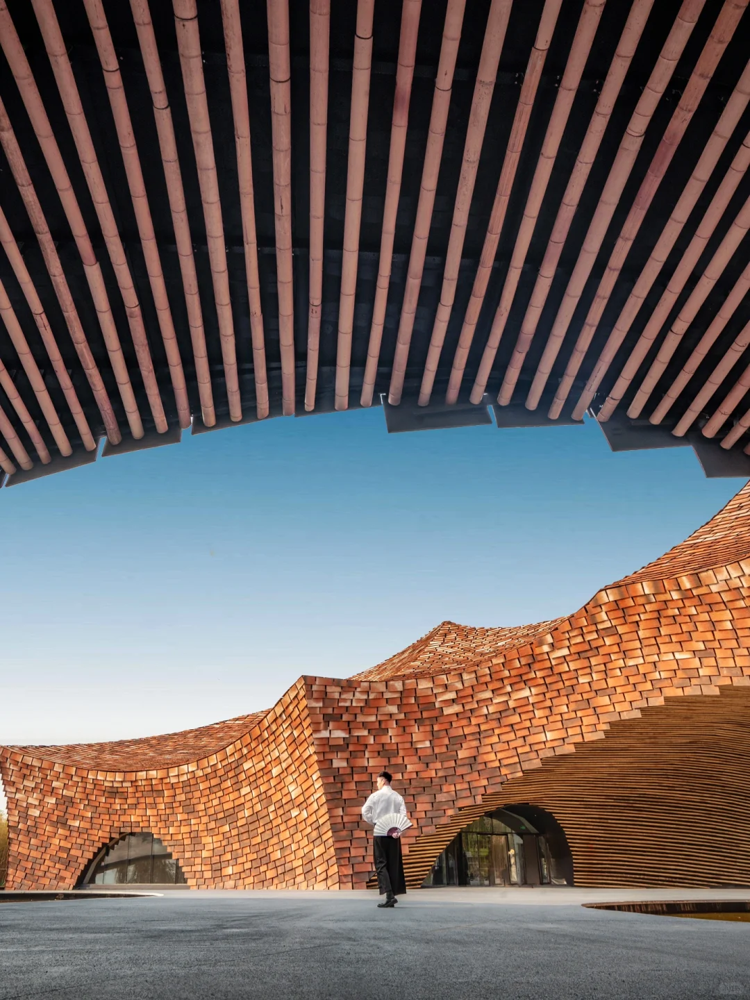 五一反向游，推荐一个人少又治愈的宝藏小城