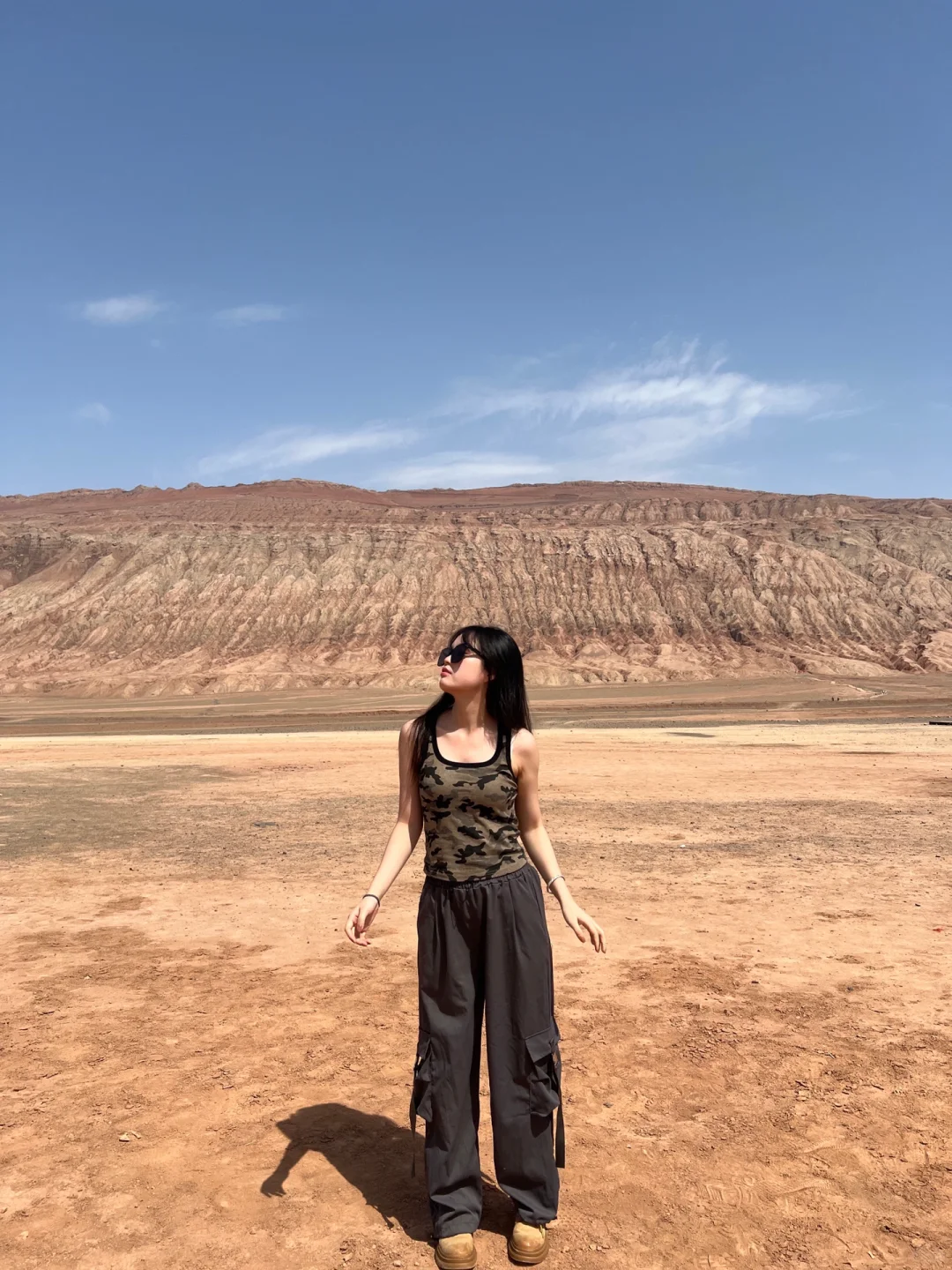 去新疆火焰山要穿裤子啊！！！！！