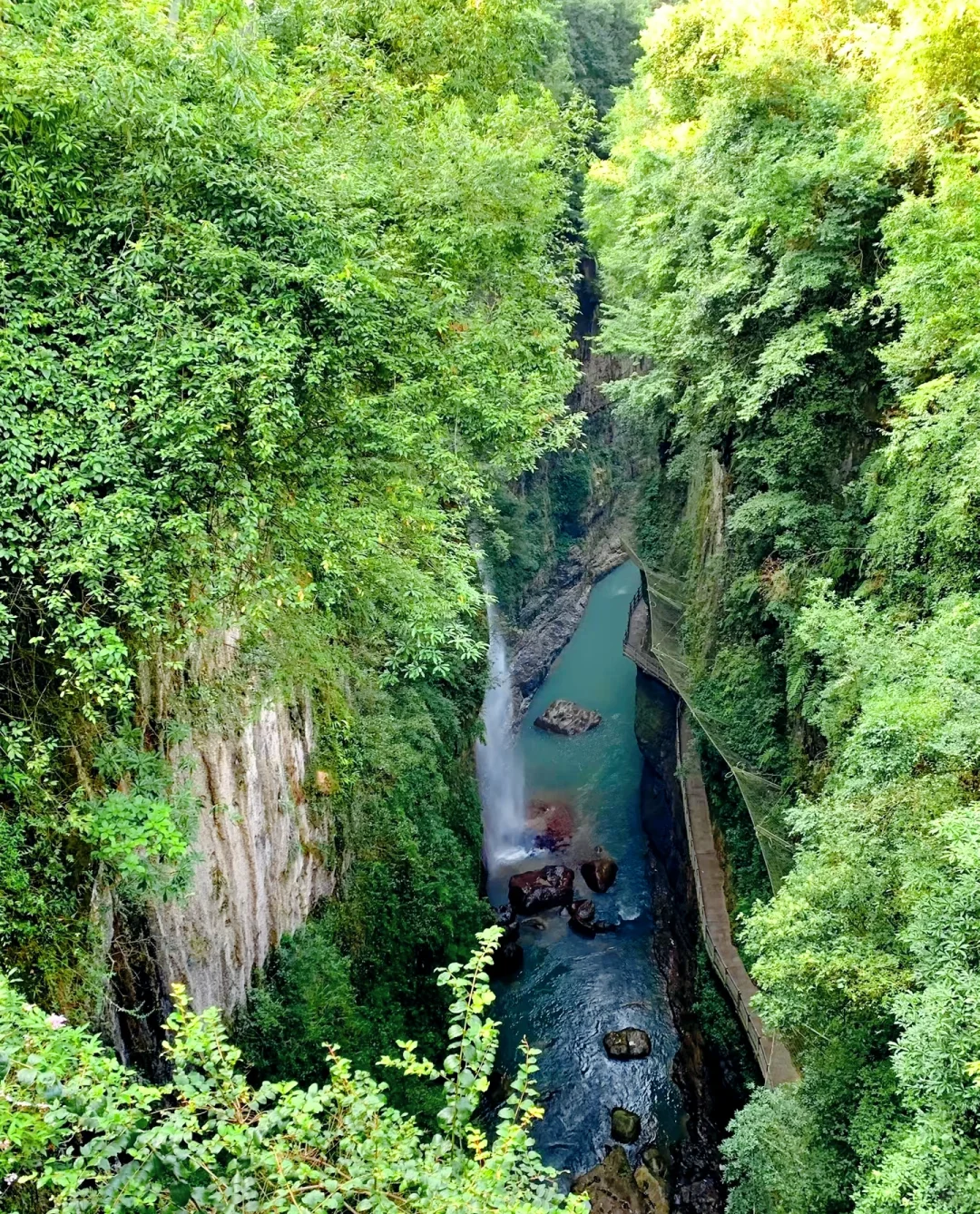 探秘“地球最美伤痕”——恩施大峡谷