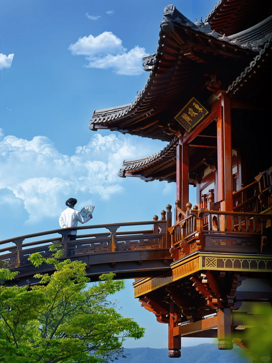 五一反向游，推荐一个人少又治愈的宝藏小城