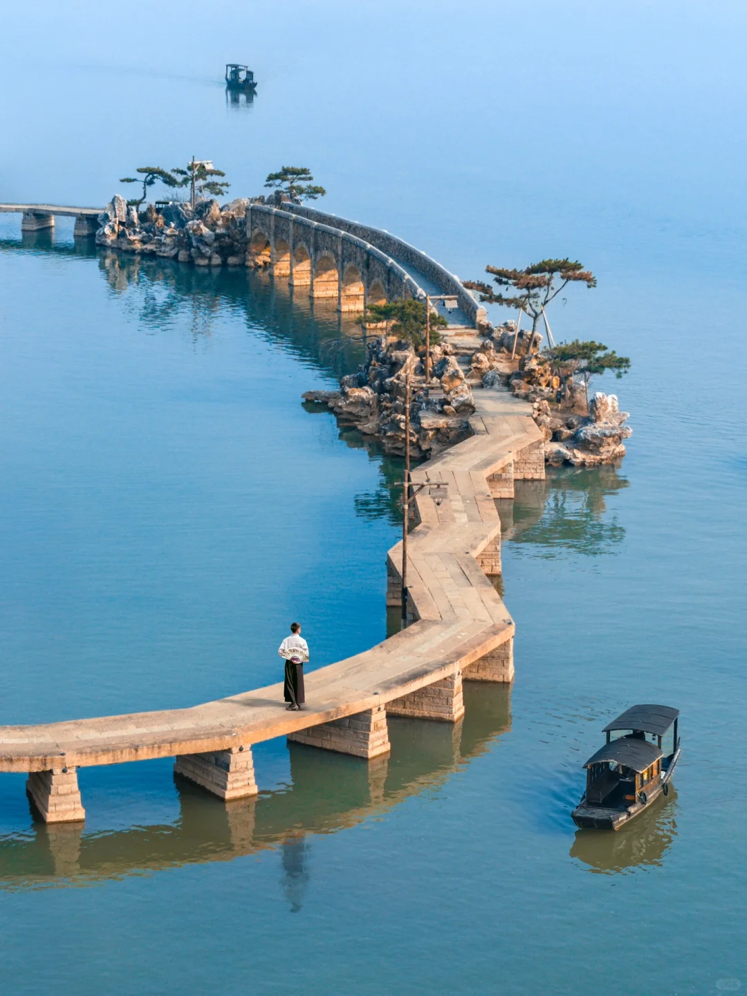 五一反向游，推荐一个人少又治愈的宝藏小城
