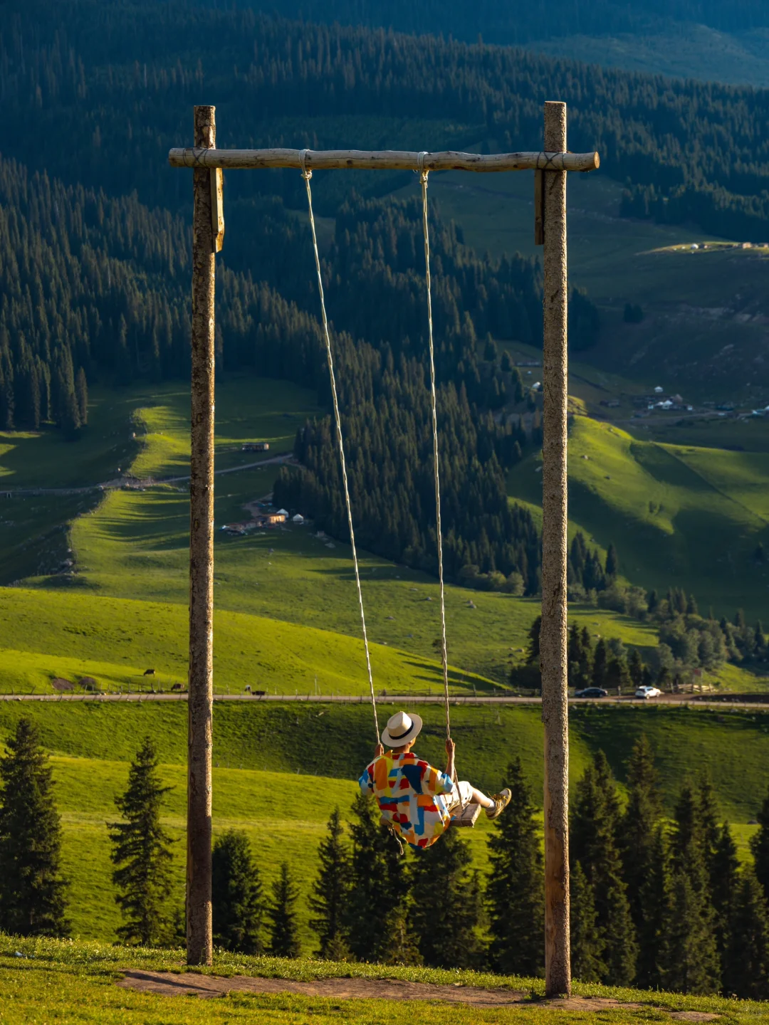 春天的新疆伊犁，每一帧都是童话世界❗️❗️❗️