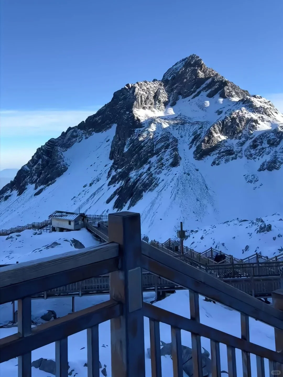 丽江最大的骗局就是玉龙雪山.