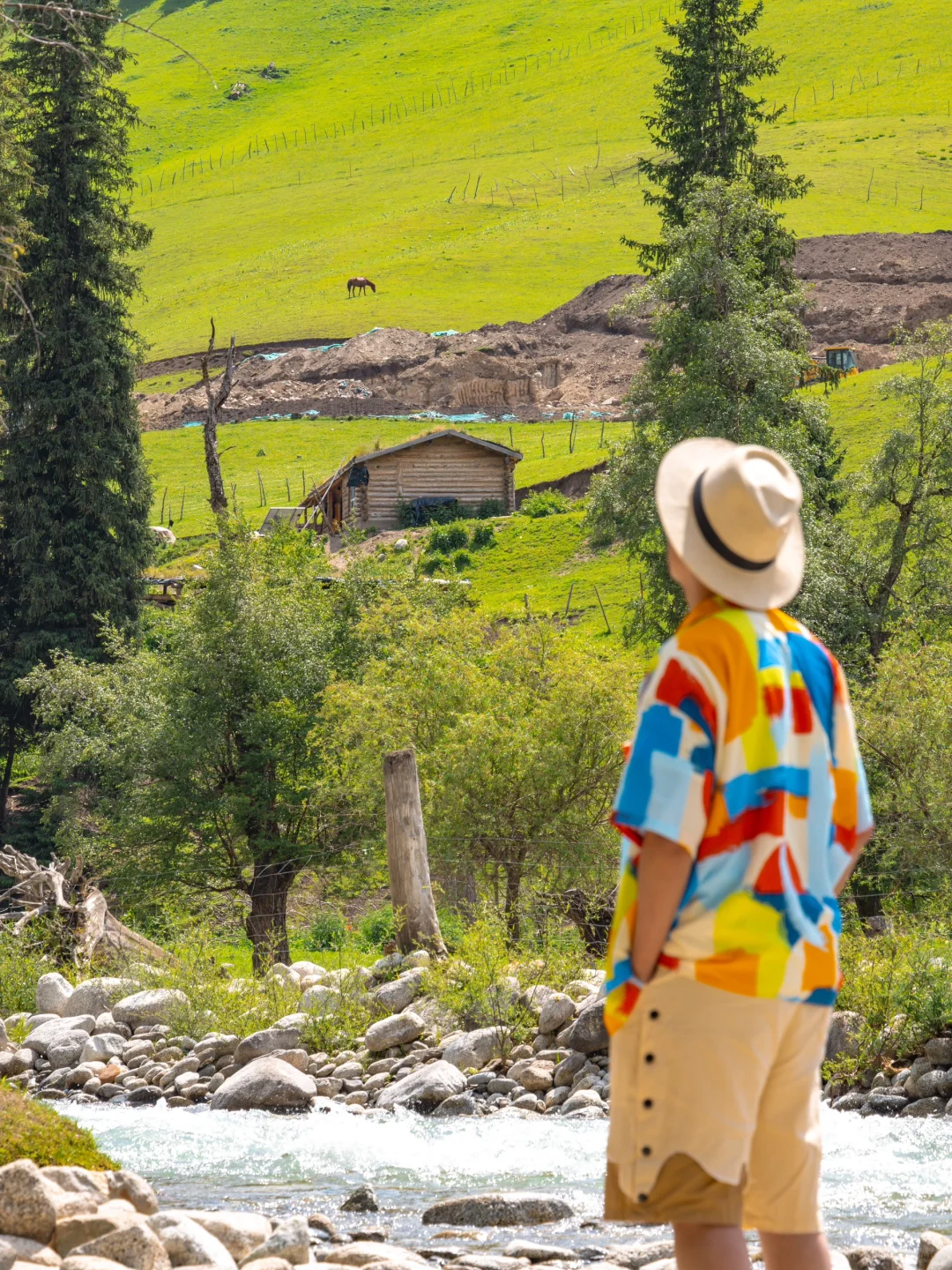 春天的新疆伊犁，每一帧都是童话世界❗️❗️❗️