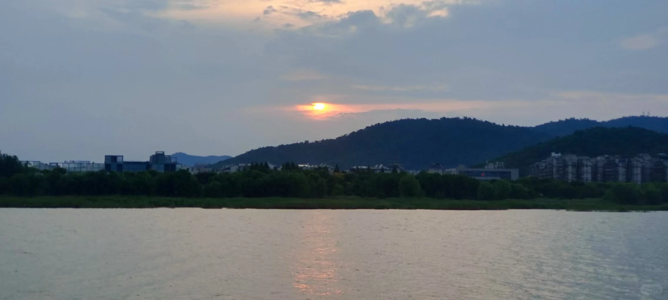 橘子洲 | 湘江明珠，红色诗魂