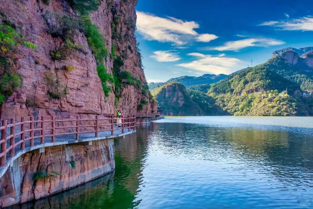 探索京娘湖：石家庄周边游新发现🏞️