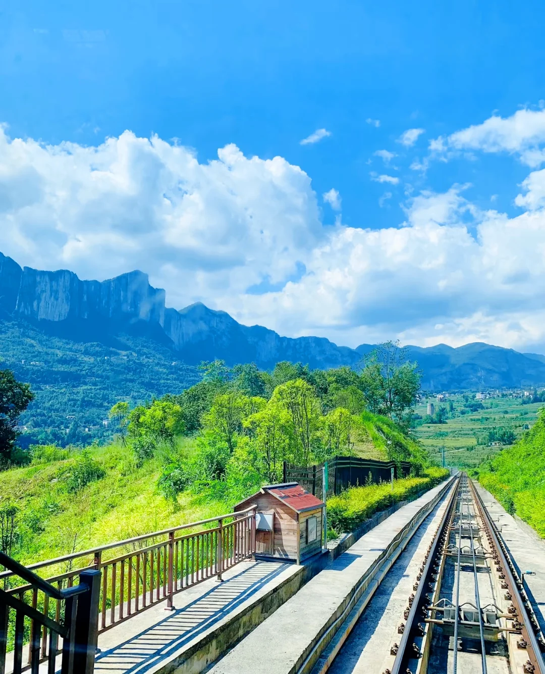 探秘“地球最美伤痕”——恩施大峡谷