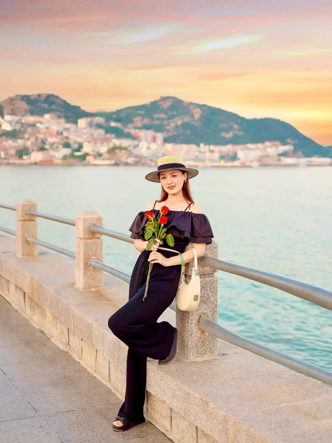 朋友圈问疯了😂 都以为我出国了❗️