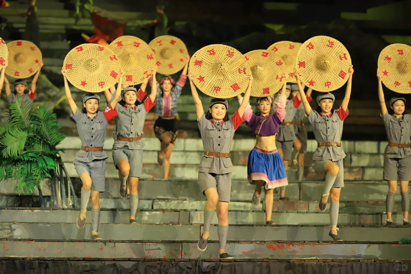 三亚红色娘子军演艺公园五一攻略！