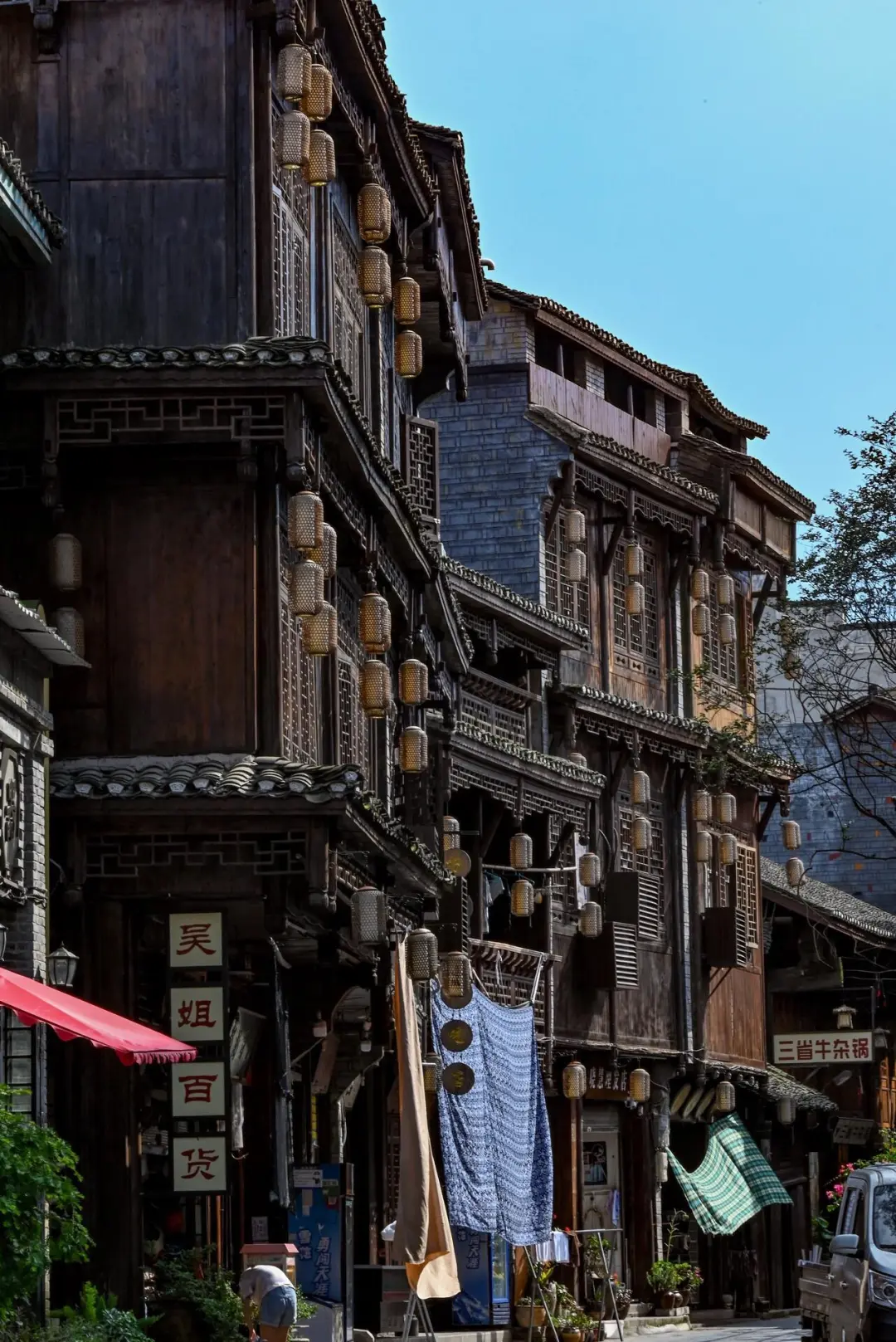 茶峒古镇：一脚踏三省，探寻《边城》遗韵