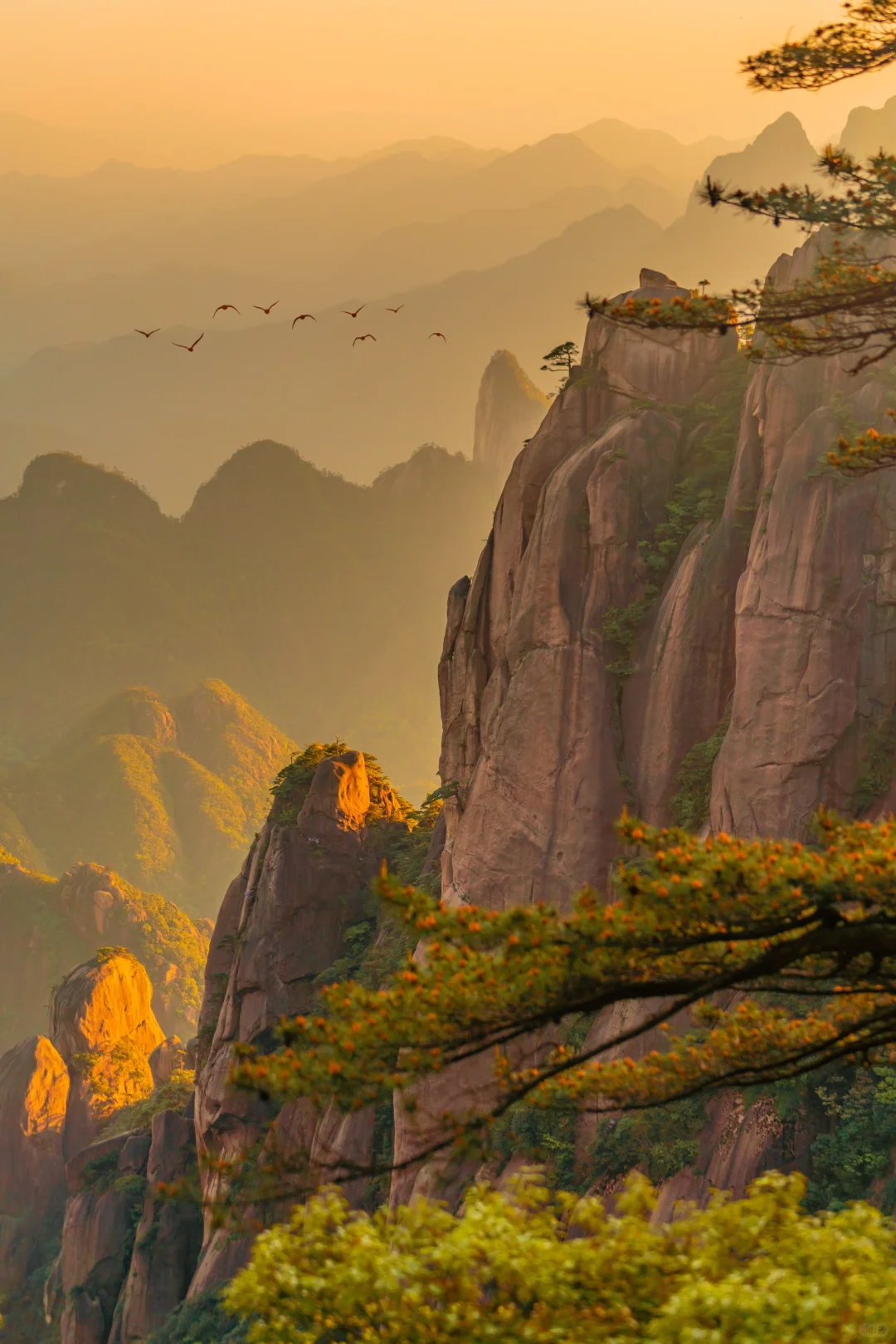 讲真,我很少用“震撼”来形容一座山!😭