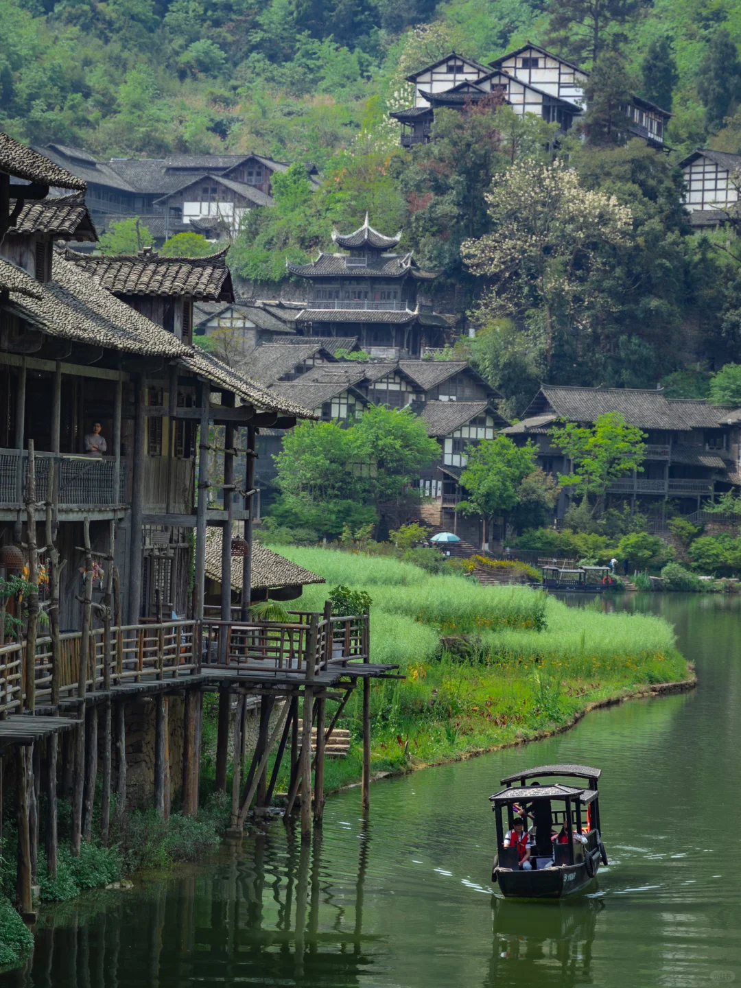 不愧是上榜《国家地理》的寨子，夜景真的绝了