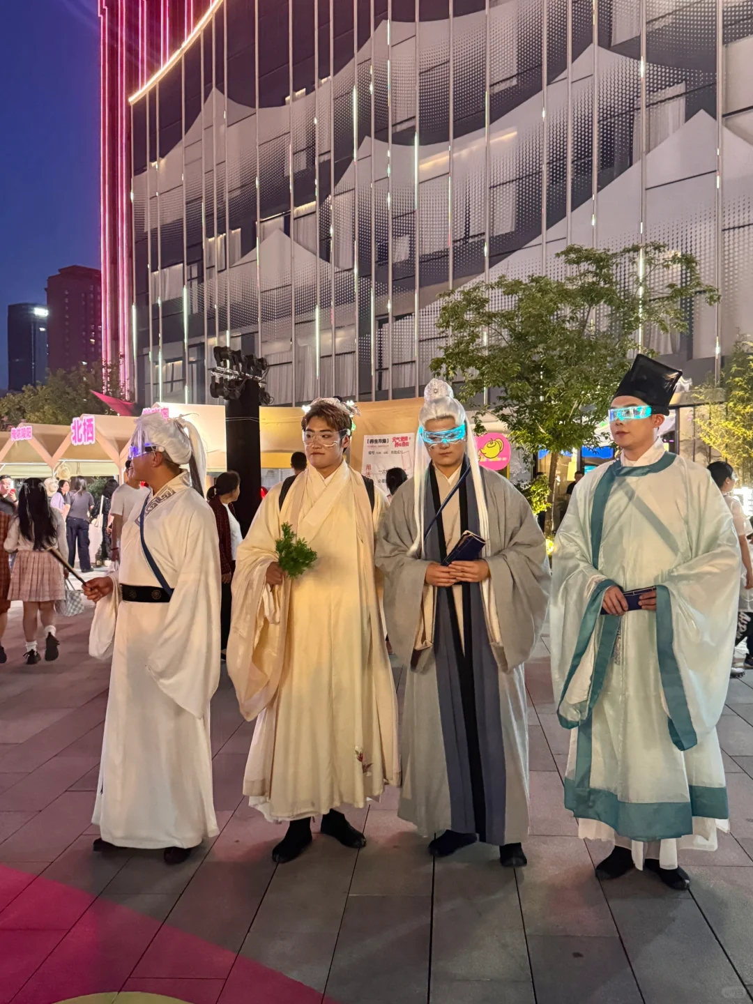 合肥人五一不去旅游都来罍街了!!!🥵🥵