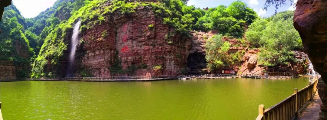 误入人间宫阙，邂逅绝美落霞