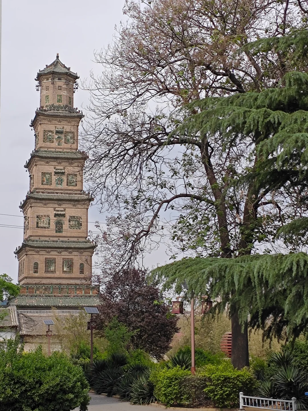 小西天土地，五一在此恭迎天命人！