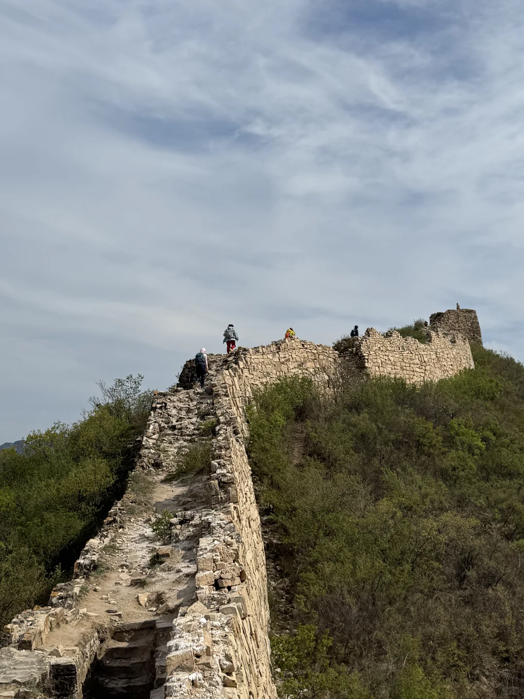 五一景美人少地