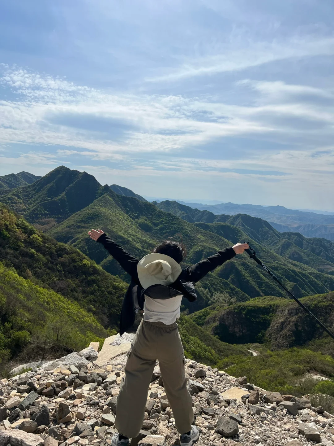 五一景美人少地