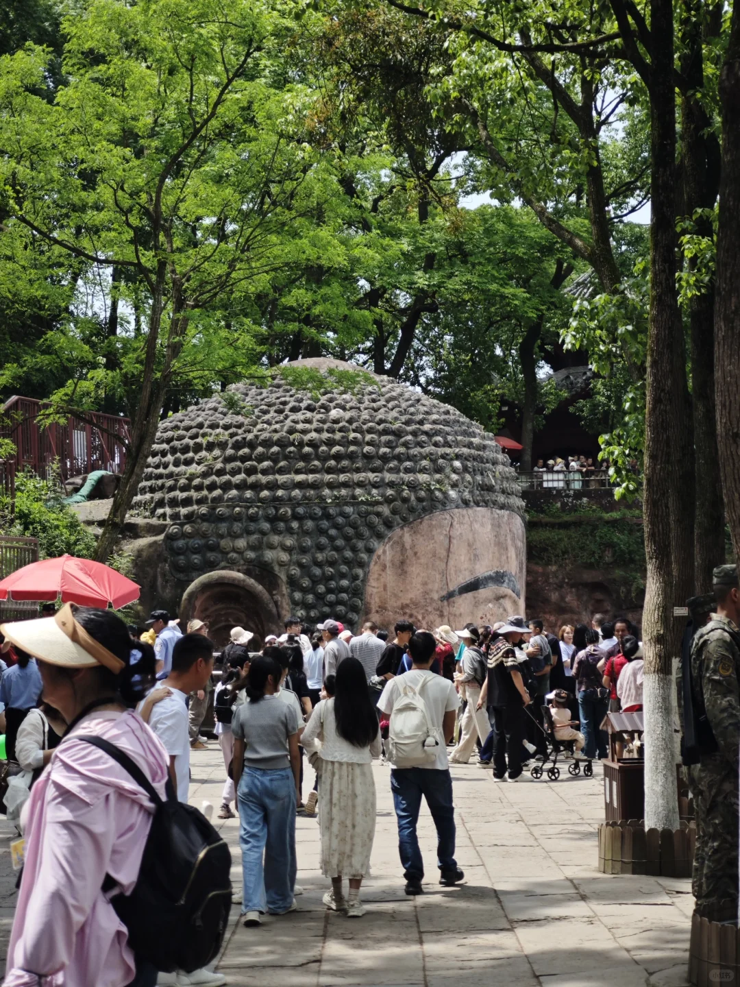 五一乐山大佛实况：人从众众众众众