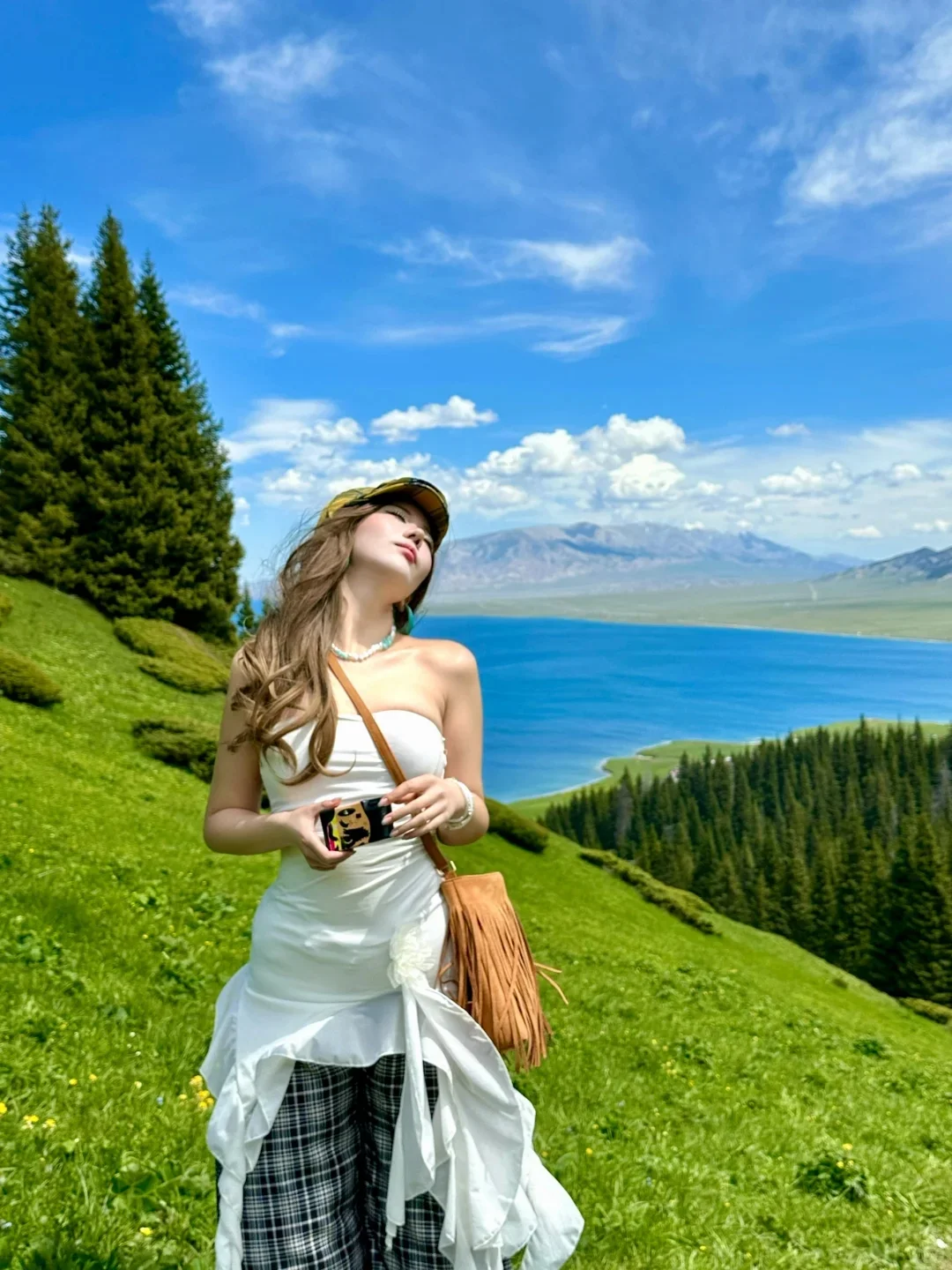 赛里木湖去了😭能劝一个是一个！！