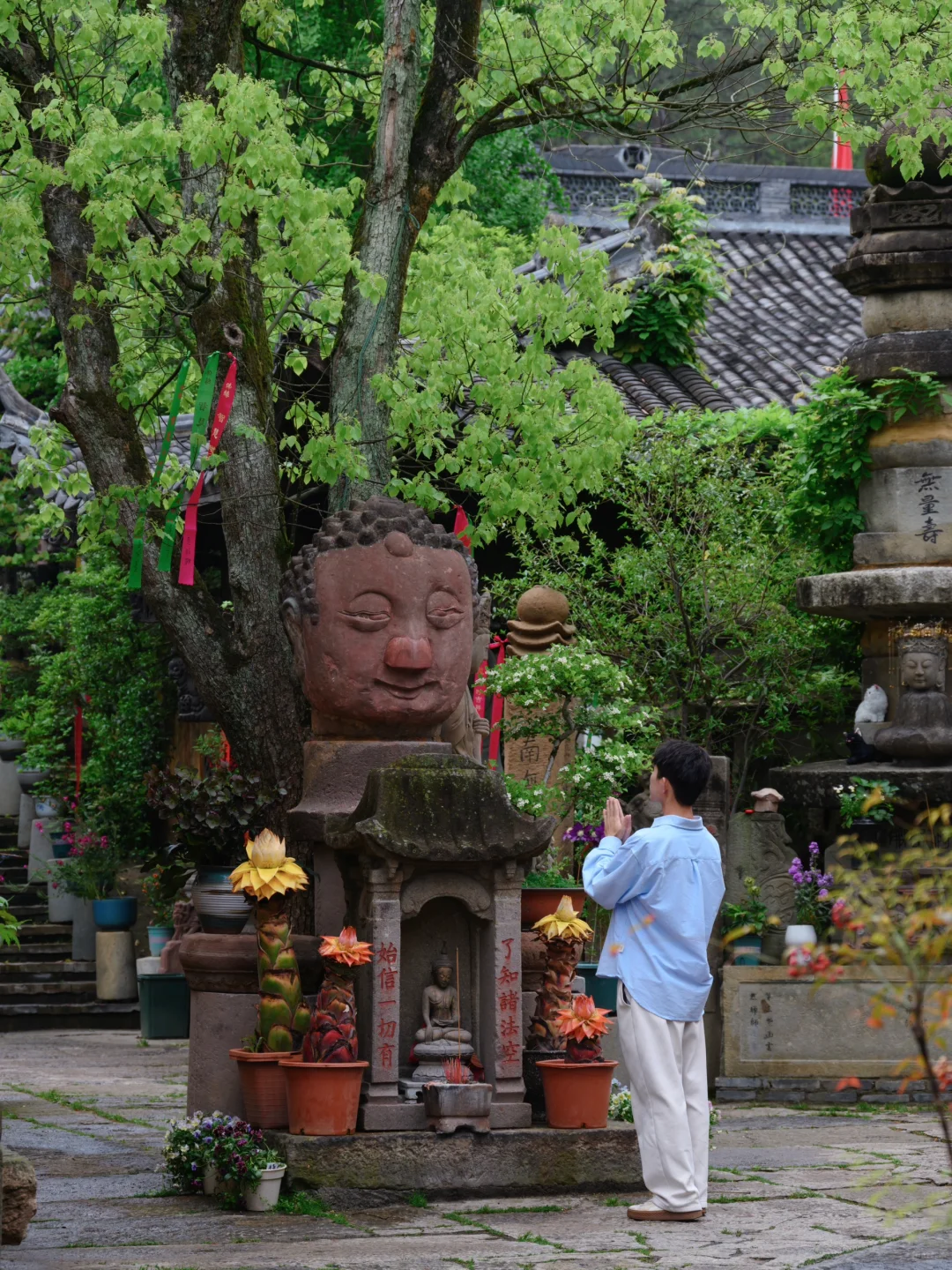 我很少用“惊艳”来形容一座寺庙……