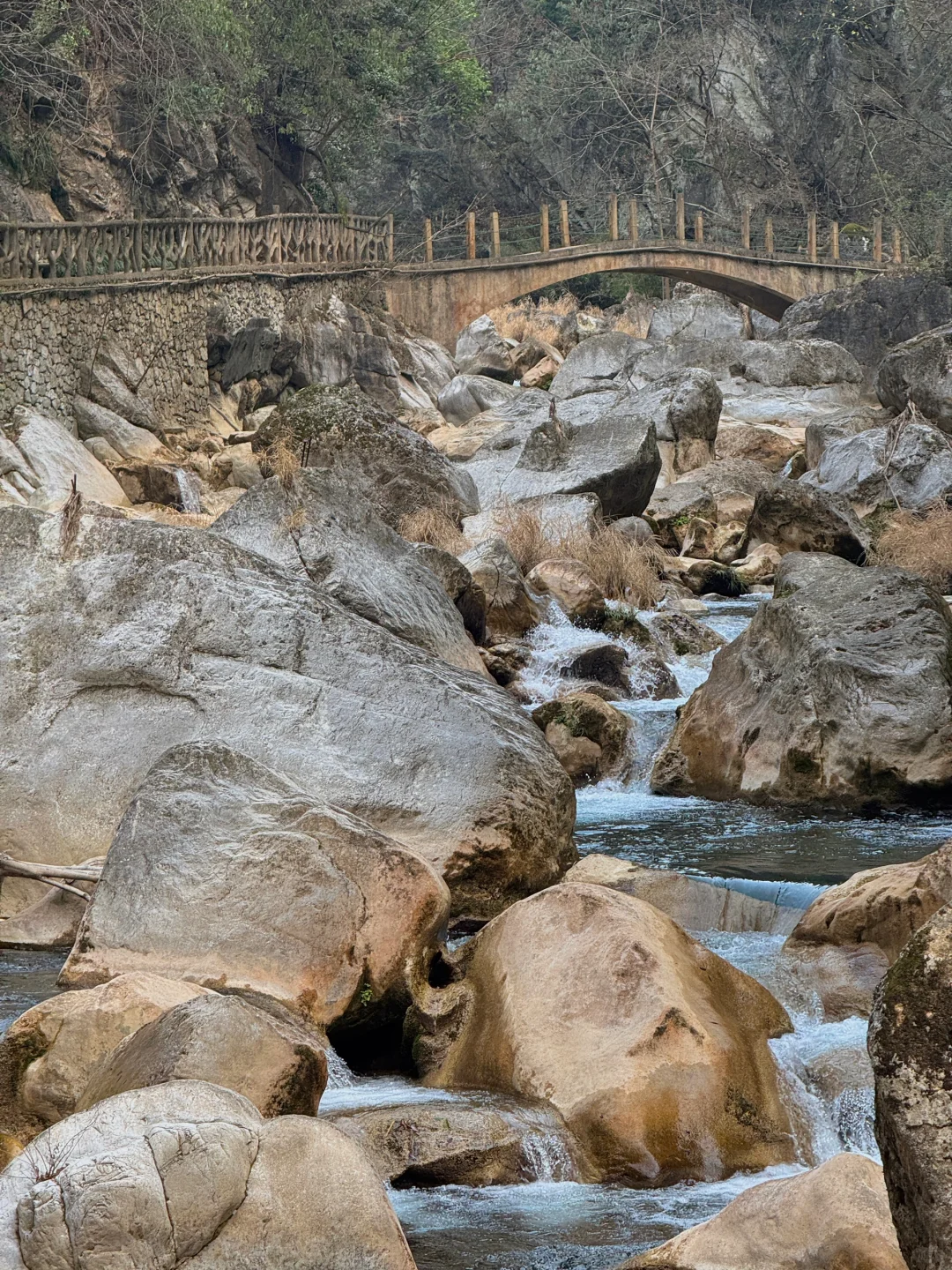 十堰你糊涂啊😯“小九寨沟”这么美不宣传