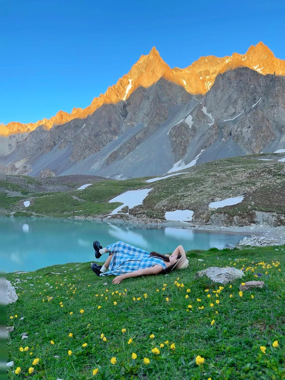 真的不在瑞士,是在五月新疆的小众㊙️境里🥰