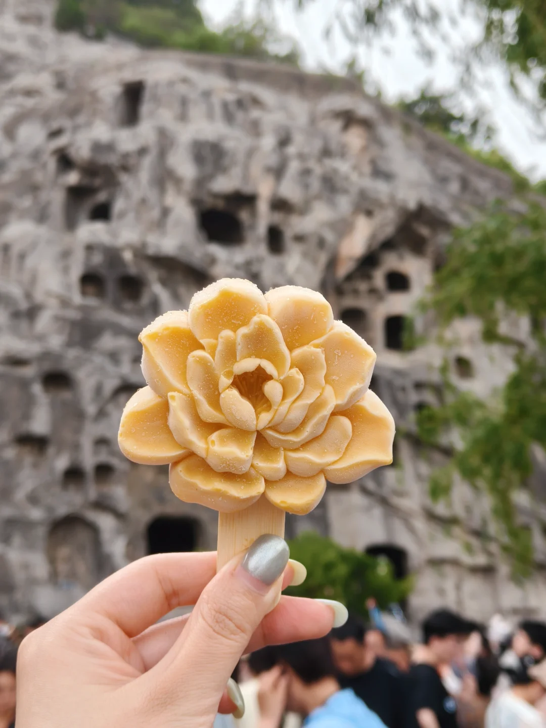 5.2实况，今天的龙门石窟🈶十万人！