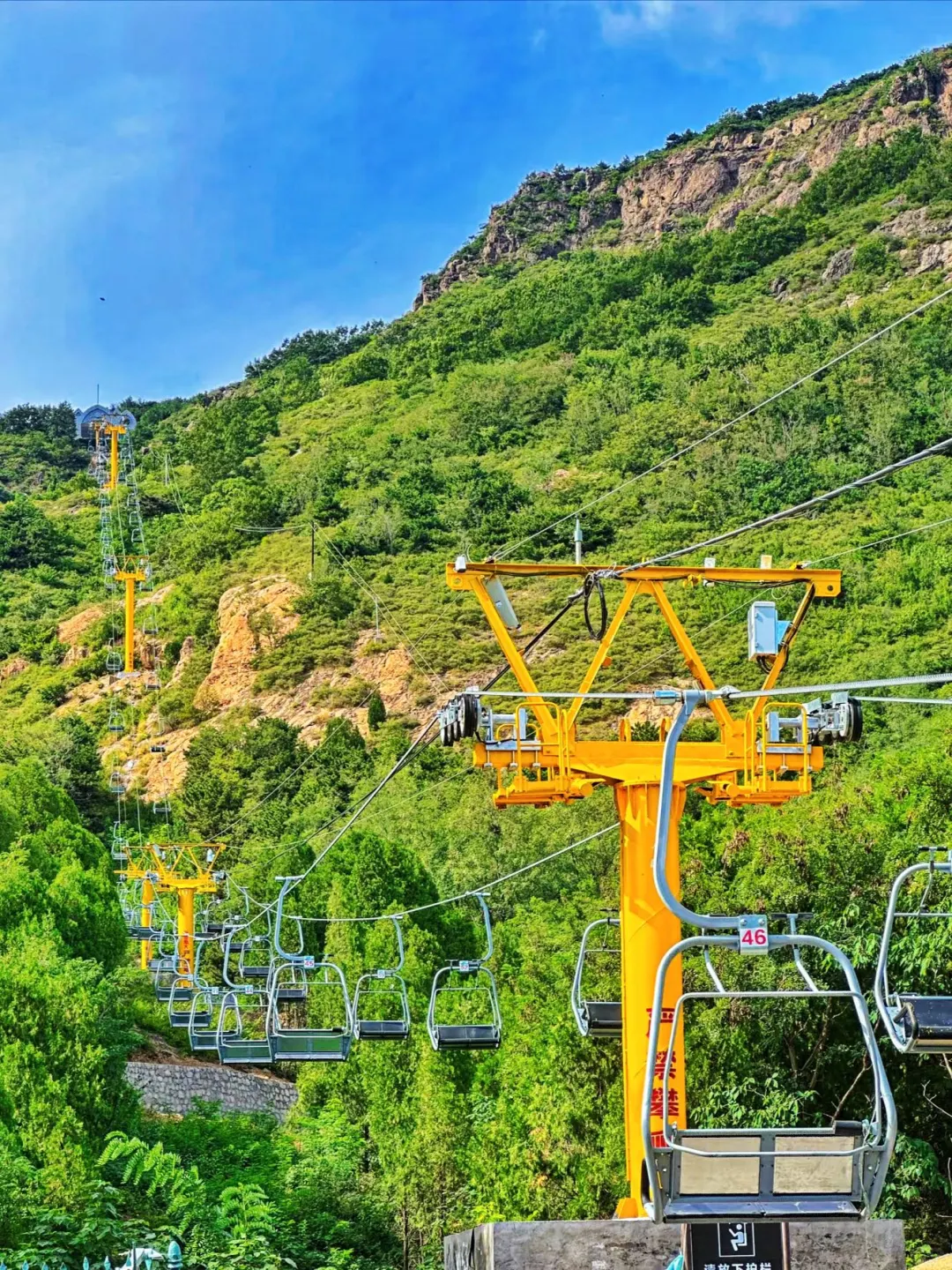 五一避开人从众！来爬长城第一山啦～