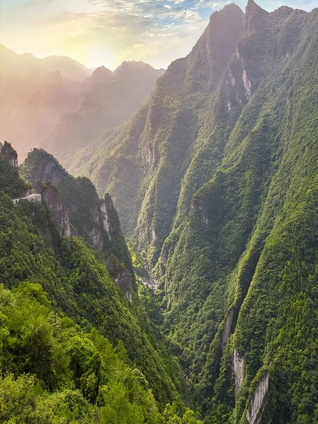 渝东北 ｜武陵山大裂谷2日自驾游🚗